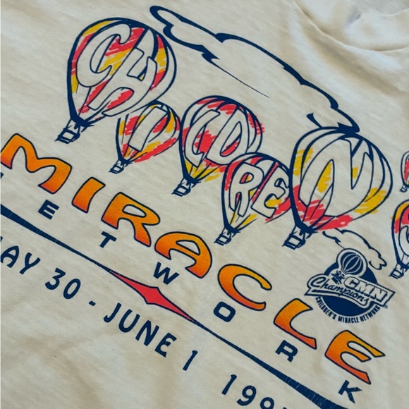 Vintage 90’s Children’s Miracle Network T-Shirt Fruit of the Loom USA L Balloon - Picture 9 of 10